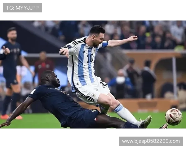 阿杜蒂耶罗在G联盟上演惊天隔扣防守球员被撞翻在地